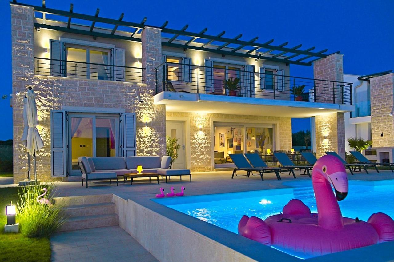 Villa Flamingo กาชเตลีร์ ภายนอก รูปภาพ